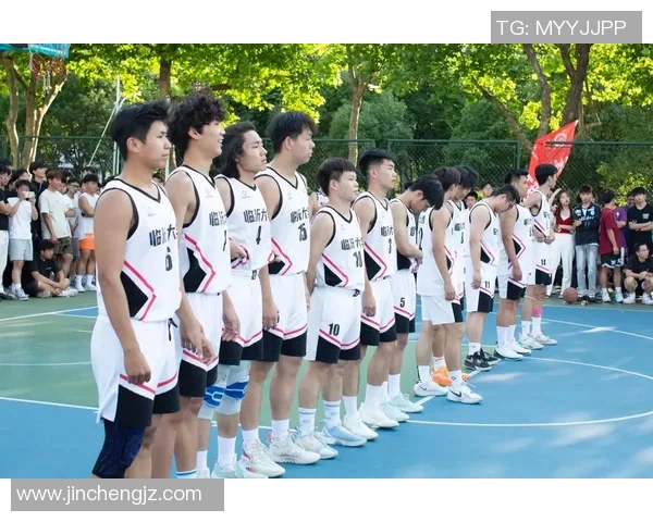 西安篮球队荣登篮球战术排行榜第九名展现强大实力与潜力 西安篮球队荣登篮球战术排行榜第九名展现强大实力与潜力