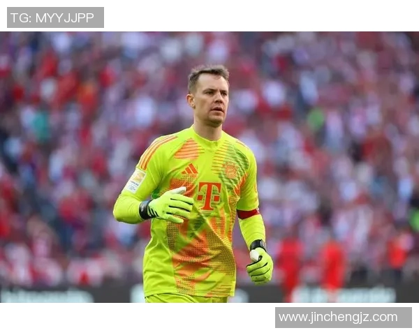 门神与足球明星的传奇交汇那些曾为守门员助力的球场巨星 门神与足球明星的传奇交汇那些曾为守门员助力的球场巨星